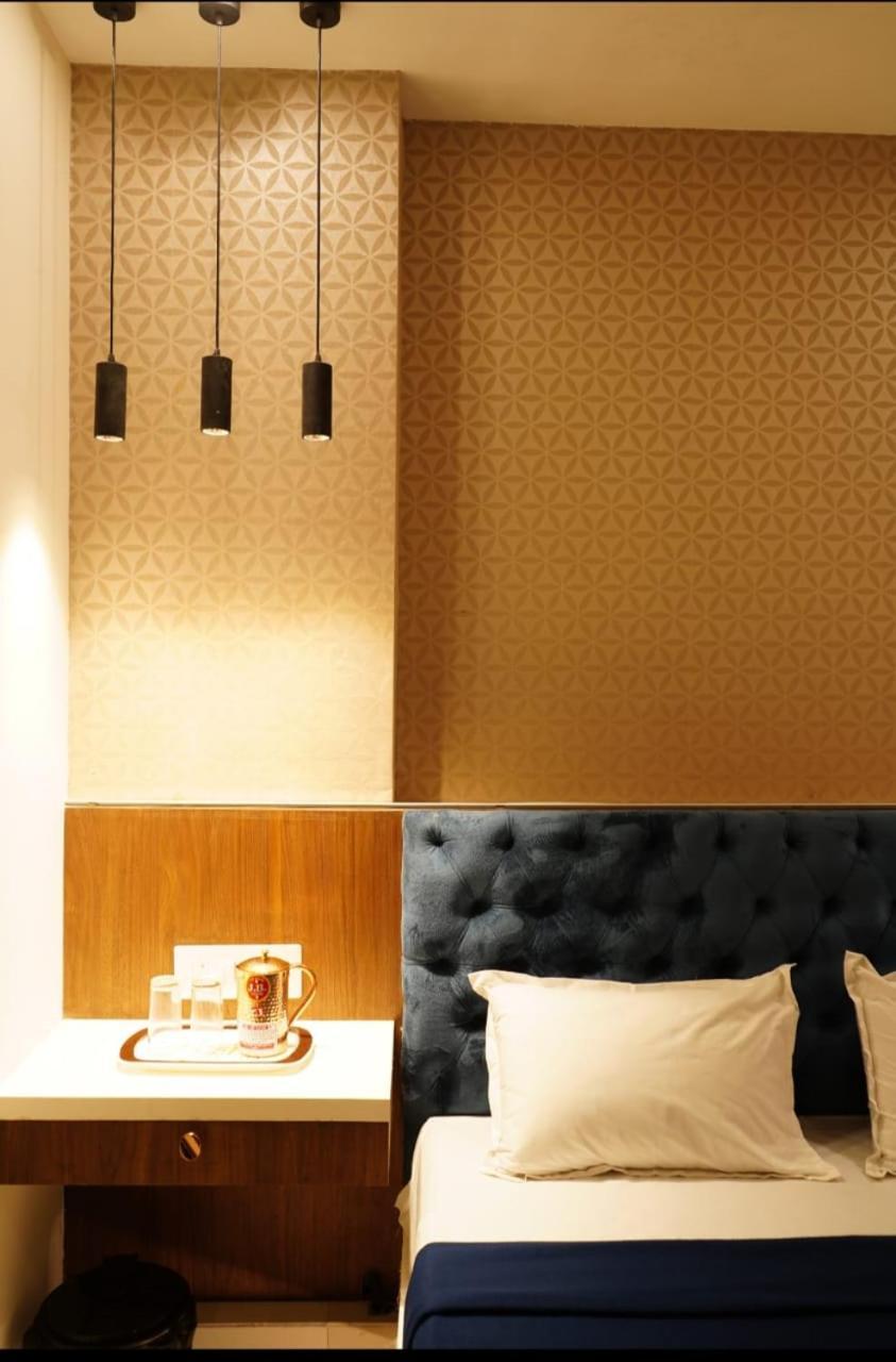 Hotel Elegance - Mumbai — Photos 3